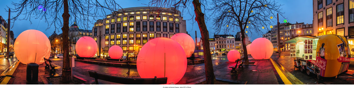 Cosa Vedere a Bruxelles: Bulles lumineuses géantes place Stéphanie