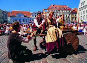 Tallinn, estonia: festa medievale (foto di Toomas Volmer)