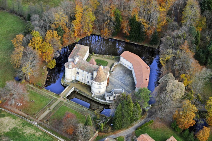 dormire in un castello in Alvernia