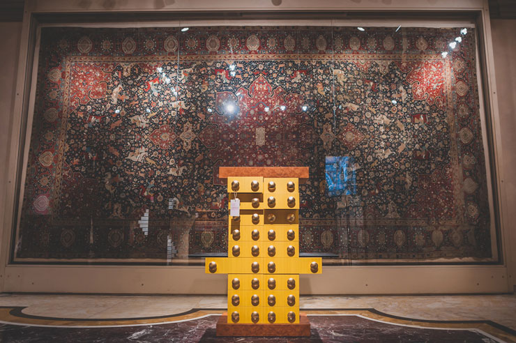 MobileGiallo-Sottsass-Design-gallery-Milano-1988-700