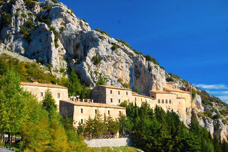 santuario-du-santa-maria-delle-armi-700
