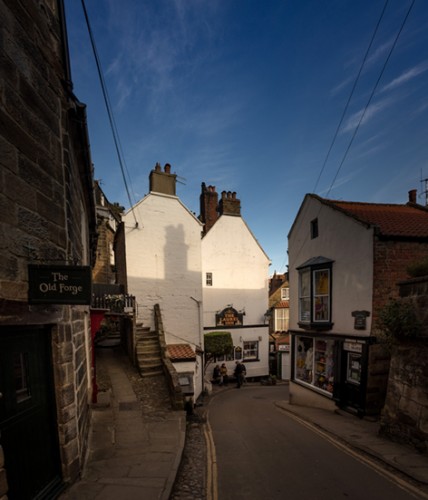 robin hood's bay 1