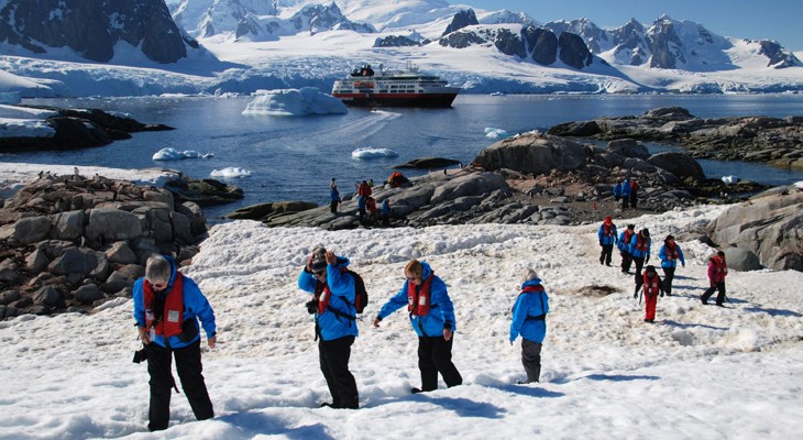 Hurtigruten_Antarctica--Petermann-Island-Mark-McDermott-730