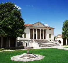 NELLA BOTTE PICCOLA…