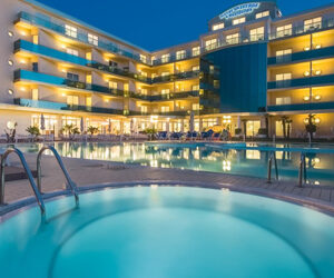 VACANZA IN SETTEMBRE? FORMULE GRATIS PER NONNI E NIPOTI