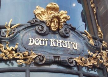 san pietroburgo libri e teatro