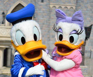 Devi ancora dercidere per San Valentino? Ecco 5 cose da fare a Disneyland Paris