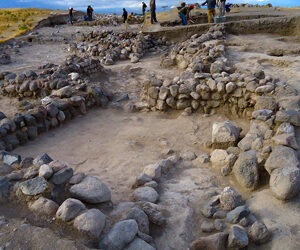 Tra Oriente e Occidente: 10 anni di ricerche archeologiche a Kınık Höyük