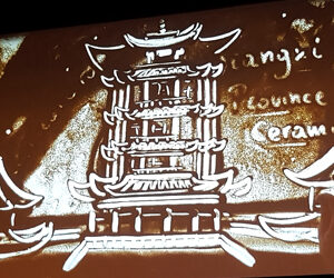 La Cina in convention a Milano, presenta la "Settimana del Turismo e della cultura cinese". Una terra che offre alcuni tra i tesori e i paesaggi più suggestivi del mondo, un territorio vastissimo e una storia millenaria.