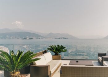 FASCINO MODERNO ALL’HOTEL LA PALMA DI STRESA