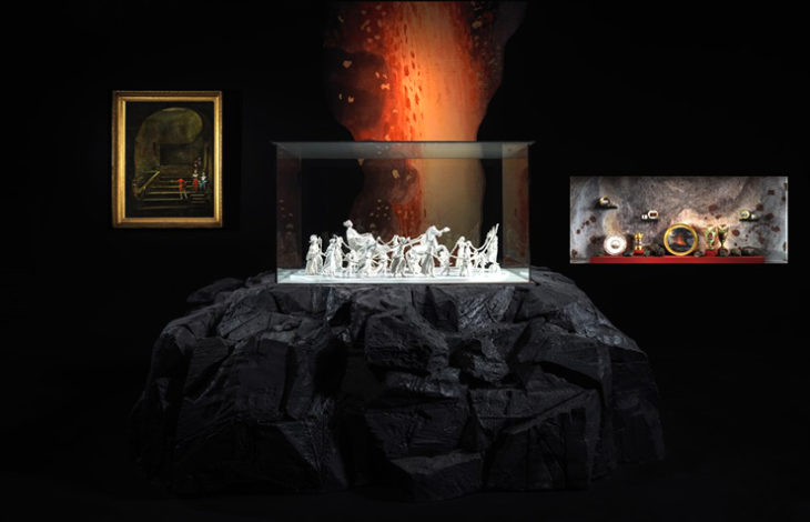 In Mostra, sino al 21 giugno 2020 al Museo e Real Bosco di Capodimonte "Napoli Napoli. Di lava, porcellana e musica". L’allestimento a cura di Sylvain Bellenger, racconta la storia di Napoli capitale del Regno nel corso del Settecento e oltre, dagli anni di Carlo di Borbone a quelli di Ferdinando II.