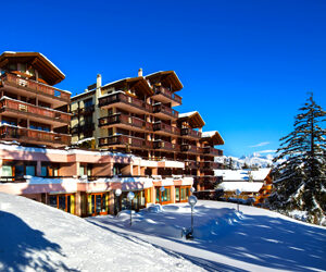 Nel cuore di Crans-Montana, l'helvetia Intergolf è tra i 100 hotel più accoglienti della Svizzera.