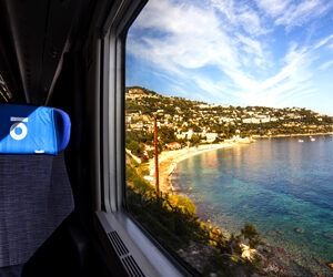 Aperte le prenotazioni dei collegamenti Thello con interessanti offerte; acquistabili i viaggi da Venezia a Parigi e Milano – Nizza – Marsiglia offerta SMART Venezia - Parigi e Milano - Parigi a partire da 29€; Milano - Nizza a partire da 15€; e Milano - Marsiglia a partire da 27€.