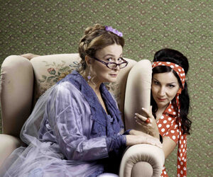 “Non sparate sulla mamma” al San Babila. In scena il genio comico di Carlo Terron