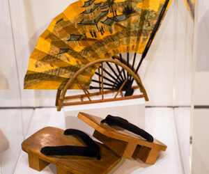 A Parma, Capitale Italiana della Cultura 2020, dal 26 gennaio al 31 dicembre al Museo d’Arte Cinese ed Etnografico, ha preso il via l’esposizione temporanea "Mode del mondo" che ripercorre, attraverso abbigliamento, ornamenti e accessori, un viaggio nelle tradizioni del mondo, a partire dalla cultura cinese. Un'ulteriore motivo per visitare Parma, Capitale Italiana della Cultura 2020.