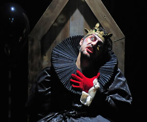 Proseguono le iniziative on line del Teatro Franco Parenti con la programmazione di materiali da visionare sulla playlist youtube #CasaParenti.