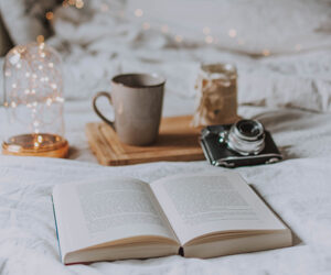 "Un libro è un giardino che puoi custodire in tasca" (Proverbio Arabo).