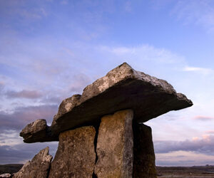 Allunaggio nel Burren: il fascino lunare dell’Irlanda
