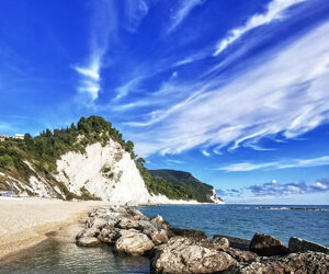 LE DIECI SPIAGGE ITALIANE PIU’ PREMIATE CON LA BANDIERA BLU DAL 2019 AL 2021