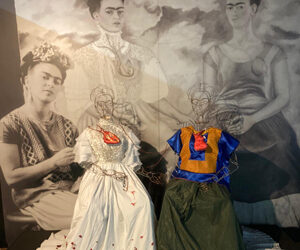 “Frida Kahlo – Il Caos Dentro”: l’artista carismatica, eccentrica, innovativa in mostra a Palazzo Fondi a Napoli