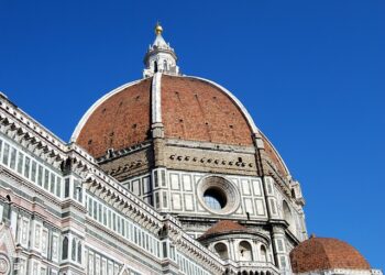 Viaggio e cultura nella Firenze di Dante