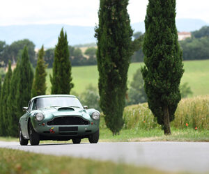 Viaggio (esclusivo) in auto attraverso la Toscana