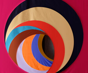 Sul vestito lei ha un corpo. Note su Sonia Delaunay: la mostra di Meris Angioletti e Ulla von Brandenburg a XNL Piacenza