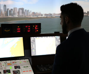 Msc Meraviglia entra in anticipo a New York: la manovra grazie al simulatore dell’Msc Training Center di Sorrento