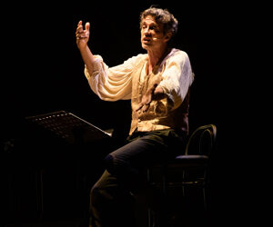 L'uomo che oscurò il Re Sole. Vita di Molière: Alessio Boni in scena al Teatro Parenti di Milano