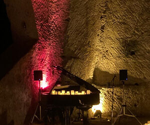 Concerto a lume di candela alla Galleria Borbonica: esperienza suggestiva tra musica, storia e bellezza