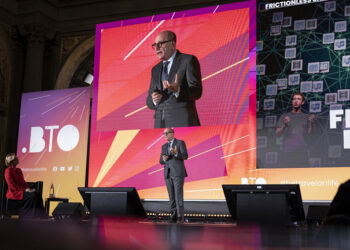 BTO 2023 alla Leopolda di Firenze: il viaggio del futuro, tra intelligenza artificiale e umana
