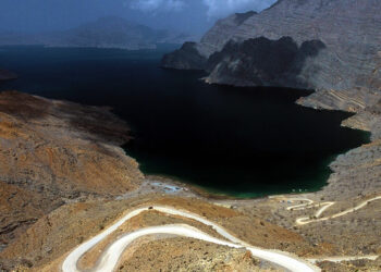 Experience Oman: turismo d'eccezione tra infinite coste, montagne, deserti e ricco patrimonio culturale