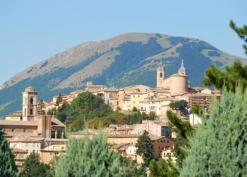 Camerino apre le porte alla Festa del Torrone