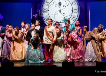 Cinderella, il musical in scena al Teatro Manzoni di Monza