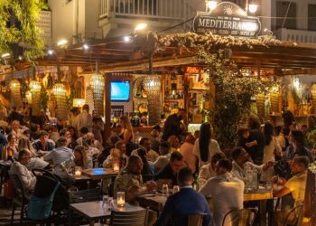 Mediterraneo Mykonos: cucina autentica e specialità italiane dal 1998 nel cuore dell'isola greca