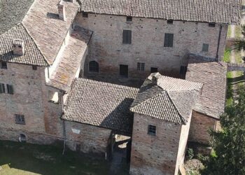Viaggio alla scoperta di Castello Sforzini di Castellar Ponzano