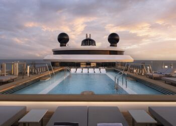 Ritz-Carlton Yacht Collection: Il Grande Debutto