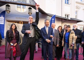 Il 33° Merano WineFestival apre nel segno dell’eccellenza con la premiazione dei: The WineHunter Award Platinum