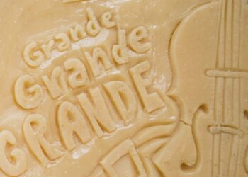 Il grana padano omaggia a Mina