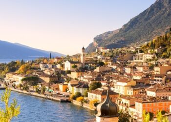Weekend ai Laghi di Garda, d’Iseo e d'Idro, il modo migliore per vivere le suggestioni primaverili