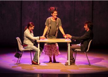 Intramuros: cinque attori, 30 vite e un carcere emotivo