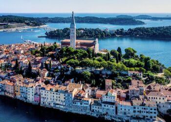 L’Istria torna via mare: ripartono i collegamenti veloci da Trieste a Parenzo e Rovigno