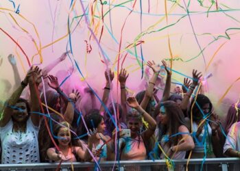 L’estate veronese si accende con l’Holi: il Festival dei Colori di Santa Viola tra festa, natura e solidarietà