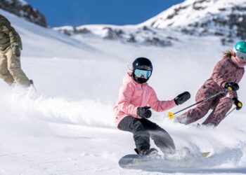 Laax, il paradiso del freestyle: vacanze invernali con i nuovi impianti di risalita FlemX e Vorab Gondola