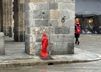 A Monza è "apparsa" una MaDONNA tutta rossa