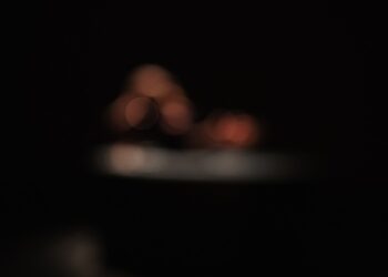 Il corpo politico in scena: Chiara Bersani e la bellezza che interroga