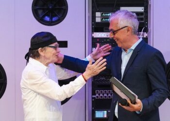 Laurie Anderson: trionfo e poesia in Triennale