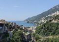 Campania Insolita: terra, maioliche e grandi vini