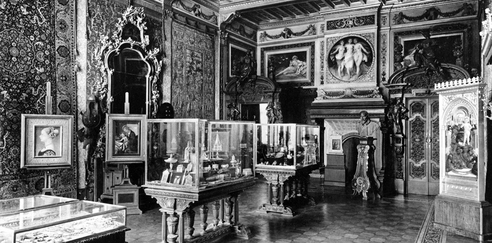 Milano, rinasce lo splendore del Salone Dorato