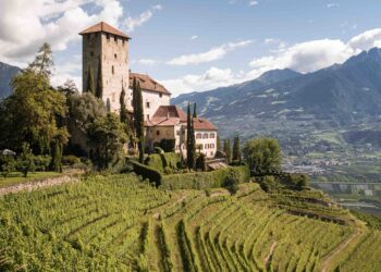 Lana: 5 esperienze imperdibili tra natura e storia